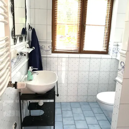 Dom Nad Jeziorem Tajty