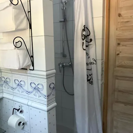 Dom Nad Jeziorem Tajty Giżycko
