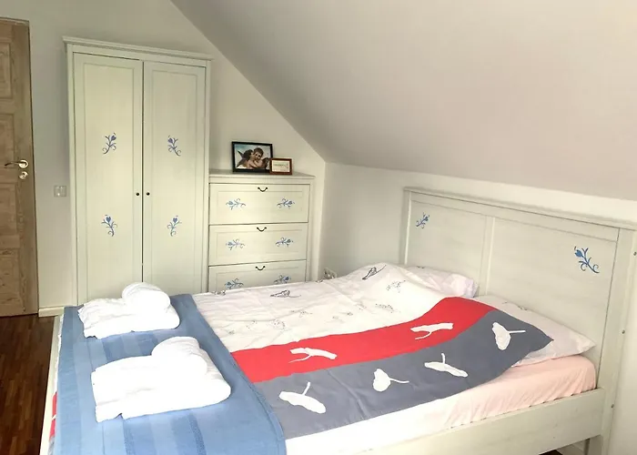 Dom Nad Jeziorem Tajty *